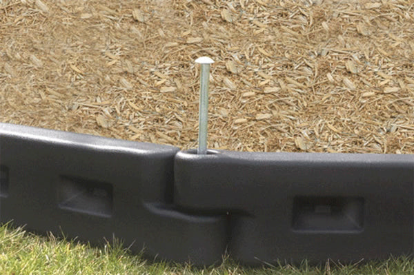 #3151 8" Playground Border with Spike, Black