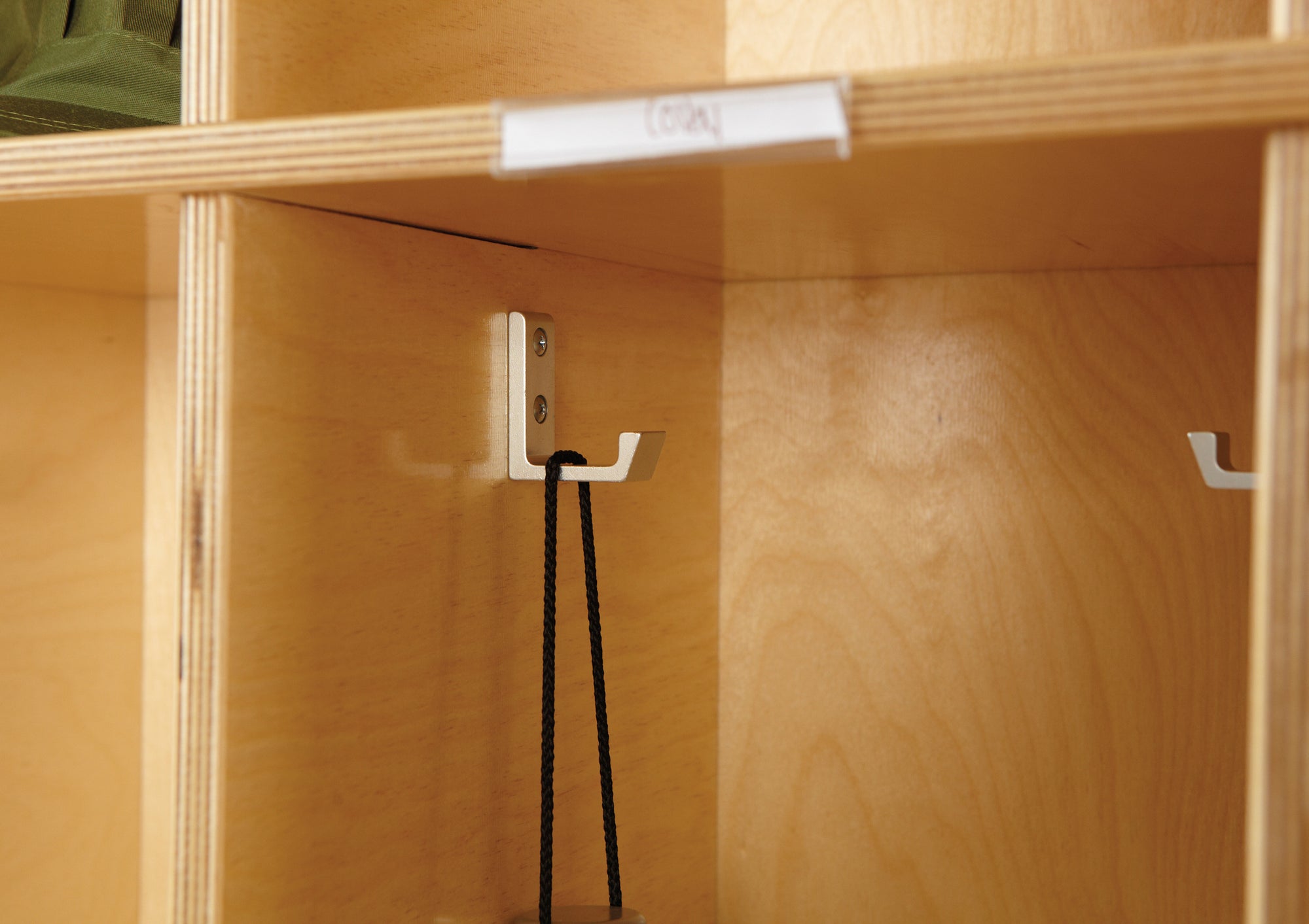 Taquilla de cinco espacios TrueModern n.° 965