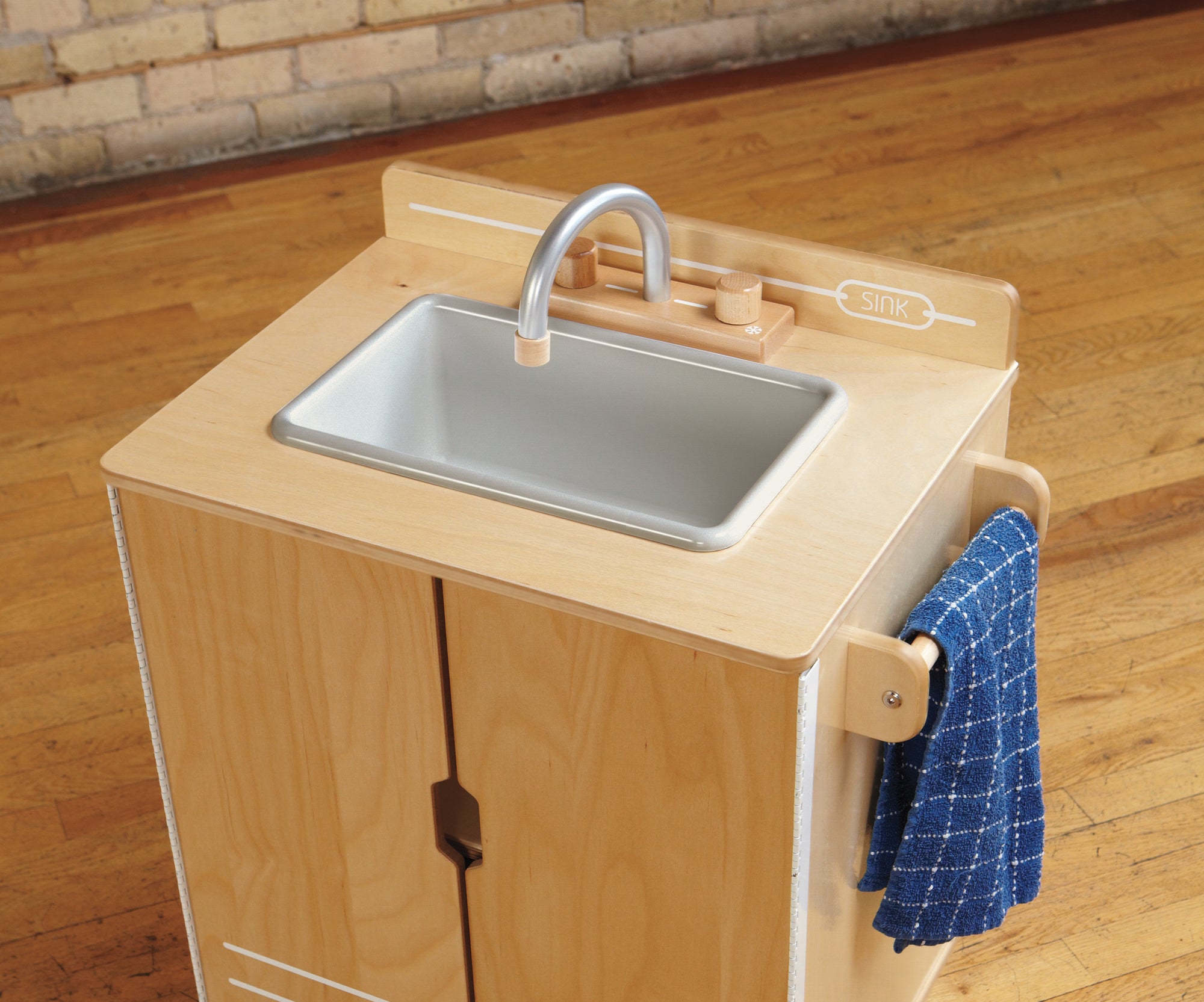 #955 TrueModern Play Kitchen - Sink